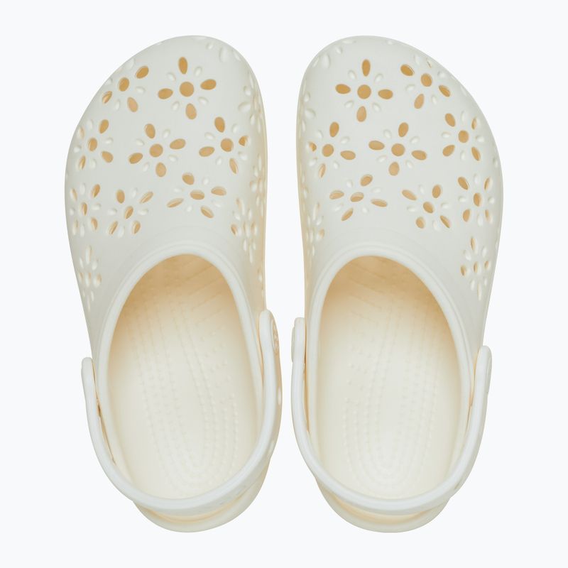 Nazouváky Crocs Classic Floral Cutout Clog chalk 2