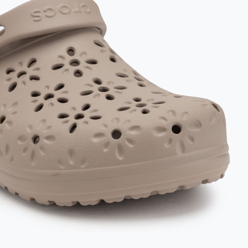 Nazouváky Crocs Classic Floral Cutout Clog taupe 8