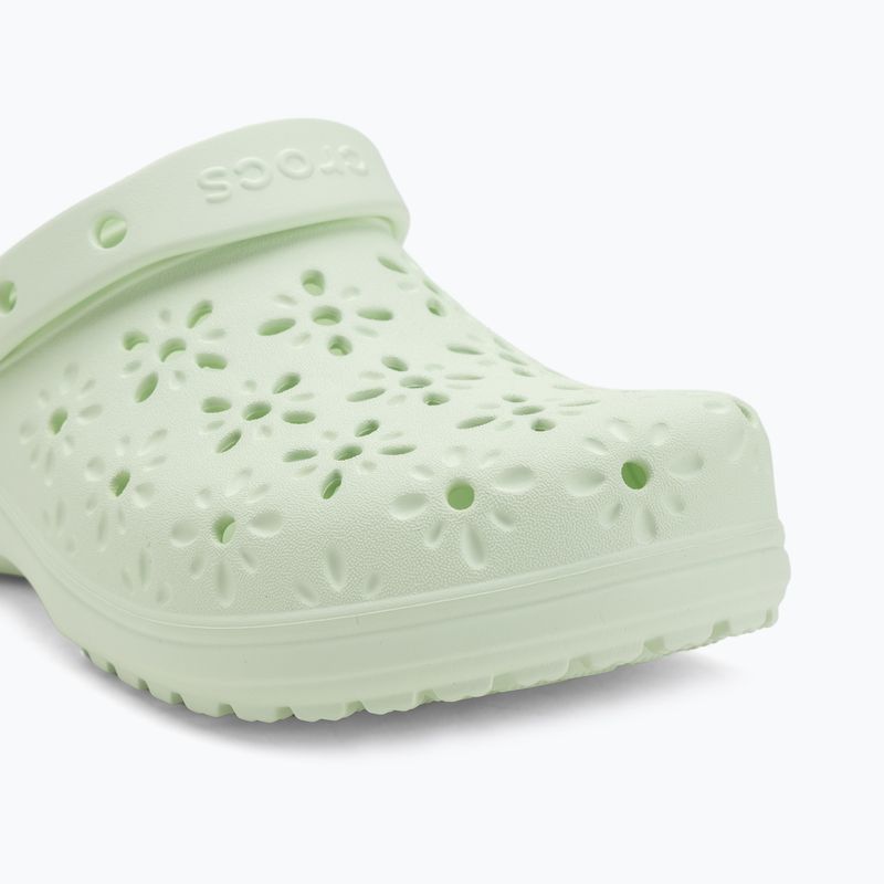 Nazouváky Crocs Classic Floral Cutout Clog jade tint 8