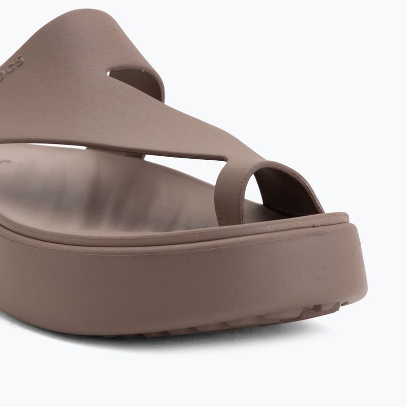 Dámské žabky Crocs Getaway Platform Toe Loop truffle 7