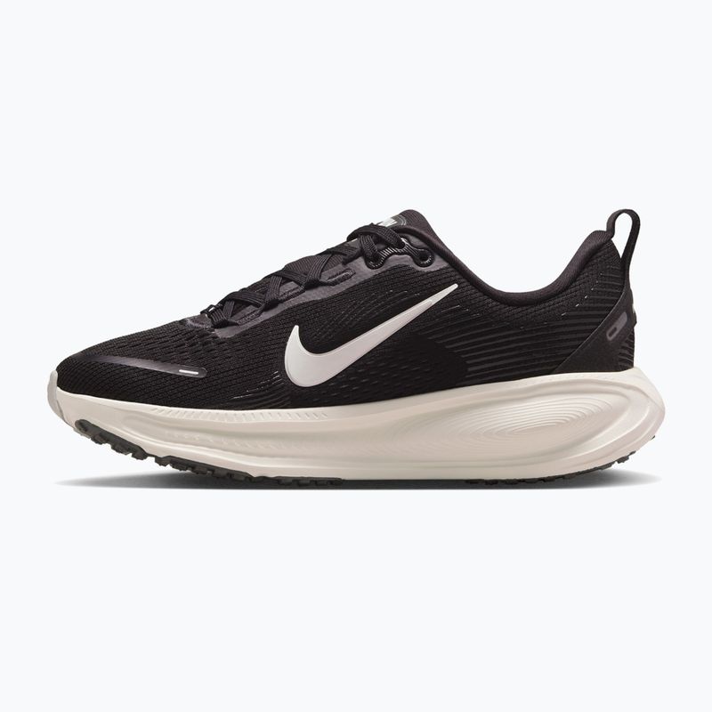 Dětské běžecké boty Nike Vomero 18 black/coconut milk/iron ore/summit white 9
