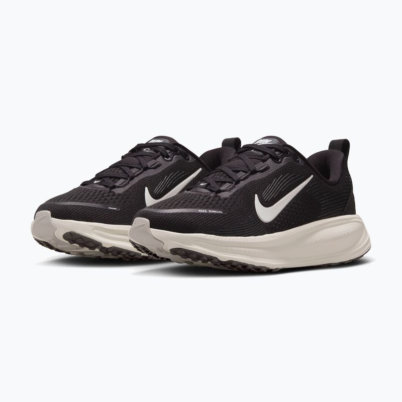 Dětské běžecké boty Nike Vomero 18 black/coconut milk/iron ore/summit white 10