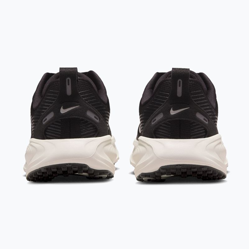 Dětské běžecké boty Nike Vomero 18 black/coconut milk/iron ore/summit white 11