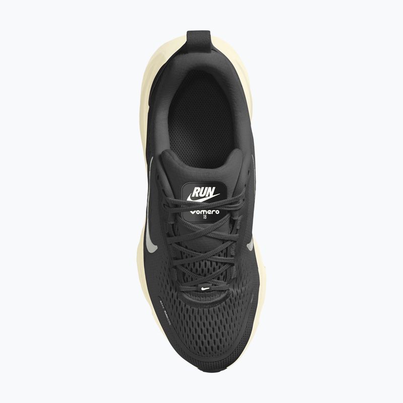 Dětské běžecké boty Nike Vomero 18 black/coconut milk/iron ore/summit white 13