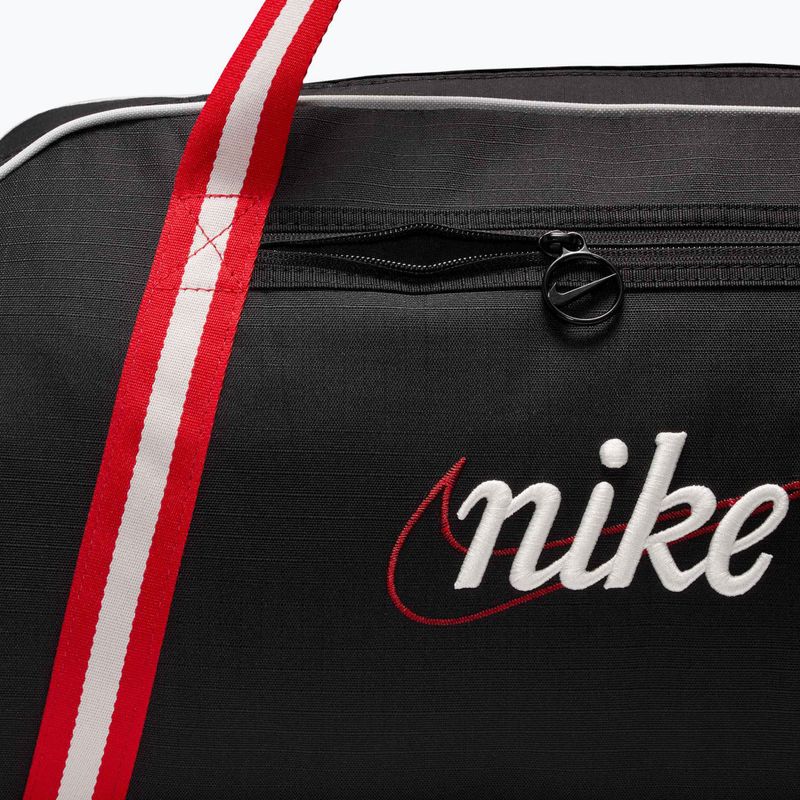 Dámská tréninková taška Nike Gym Club Retro 24 l black/university red/sail 7