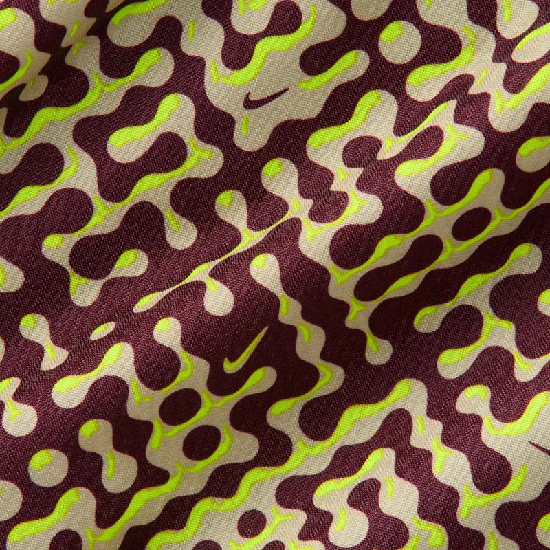 Vak Nike Brasilia 9.5 18 l burgundy crush/black/volt 6