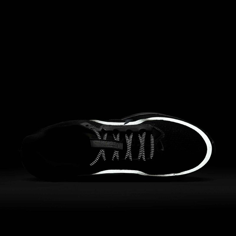 Pánské běžecké boty Nike Pegasus Premium black/metallic silver/black 9