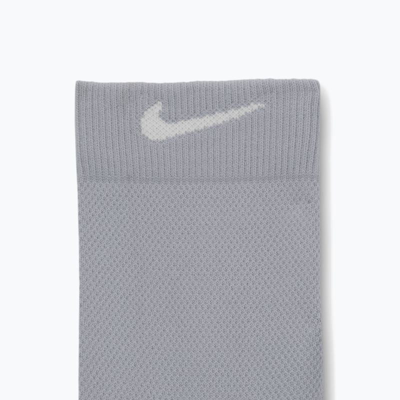 Ponožky Nike Running Midweight Crew light smoke grey/pure platinum/white 4