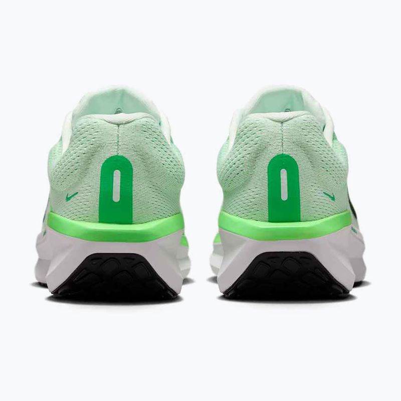 Pánské běžecké boty Nike Winflo 11 barely green / black / green strike 4