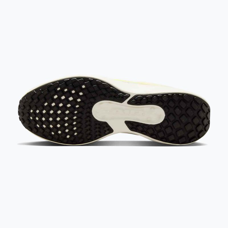 Pánské běžecké boty Nike Winflo 11 coconut milk/neon yellow/light zitron/volt 9