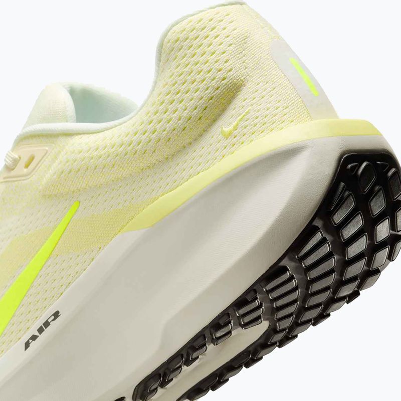 Pánské běžecké boty Nike Winflo 11 coconut milk/neon yellow/light zitron/volt 13