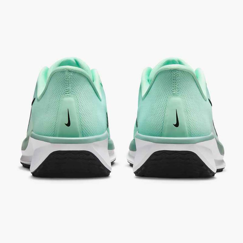 Dámské běžecké boty Nike Quest 6 mint foam / black / cannon / white 4