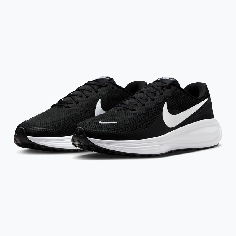Pánské běžecké boty Nike Revolution 8 Extra Wide black/black/white 3