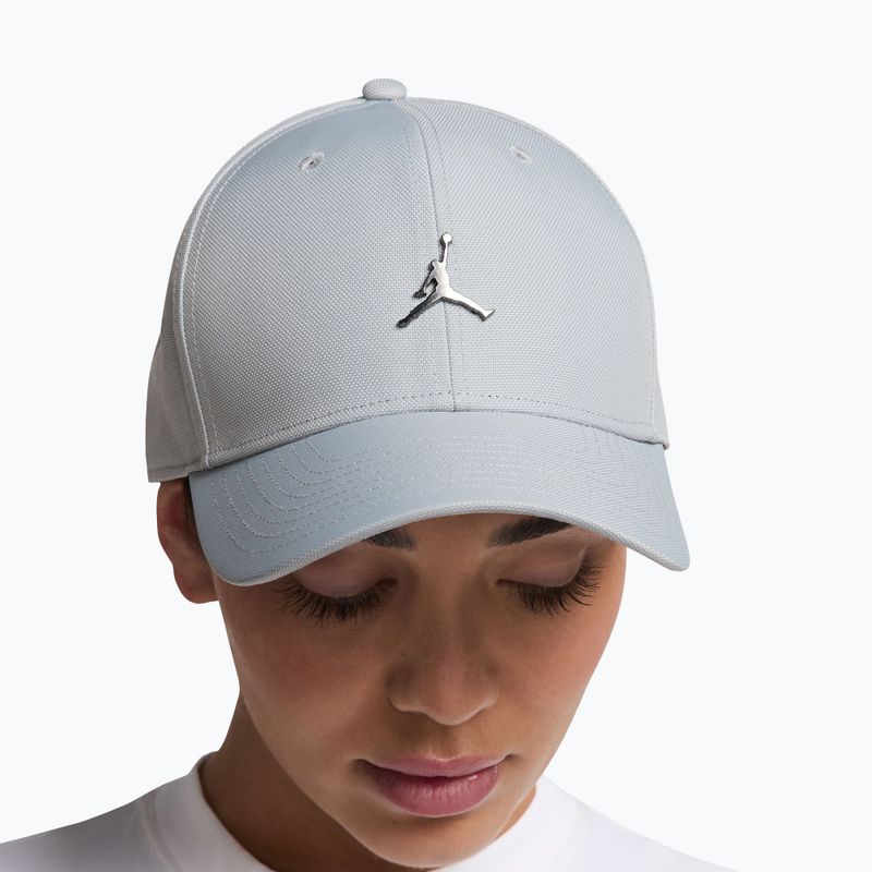 Kšiltovka Jordan Rise Structured Metal Jumpman light smoke grey/R511 7