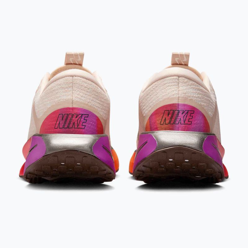 Dámské tréninkové boty Nike Motiva SE pearl white/pale ivory/vivid purple/mtl gold grain 4