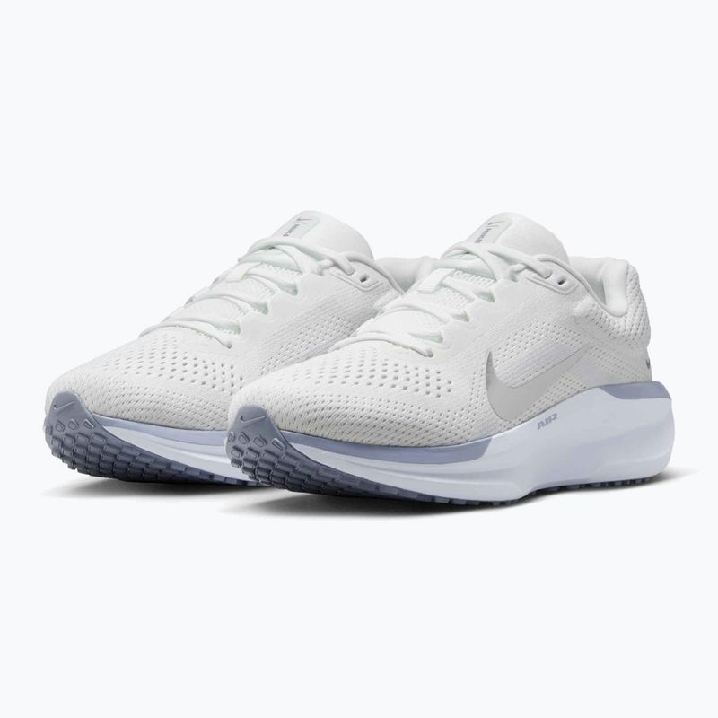 Dámské běžecké boty Nike Winflo 11 summit white/metallic silver 3