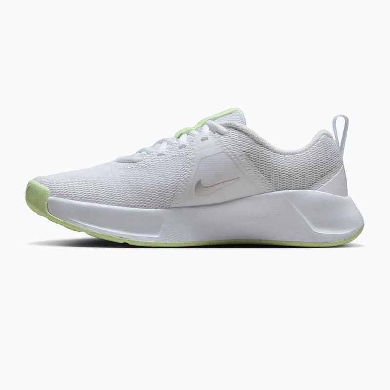 Dámské tréninkové boty Nike MC Trainer 3 white/metallic silver/barely volt 2