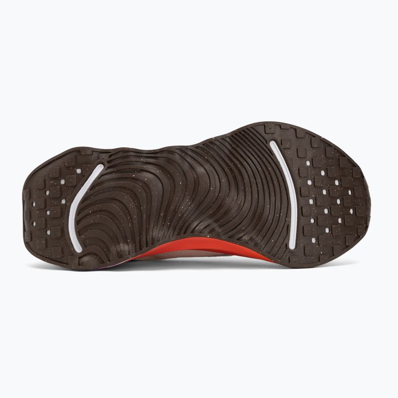 Dámské tréninkové boty Nike Motiva SE pearl white/pale ivory/vivid purple/mtl gold grain 4