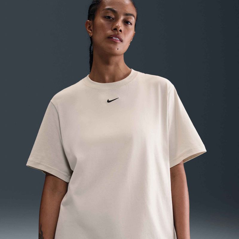 Dámské tričko Nike Sportswear Essential light bone 4