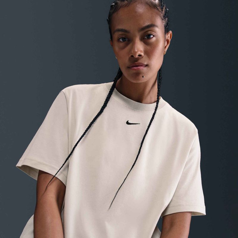 Dámské tričko Nike Sportswear Essential light bone 7