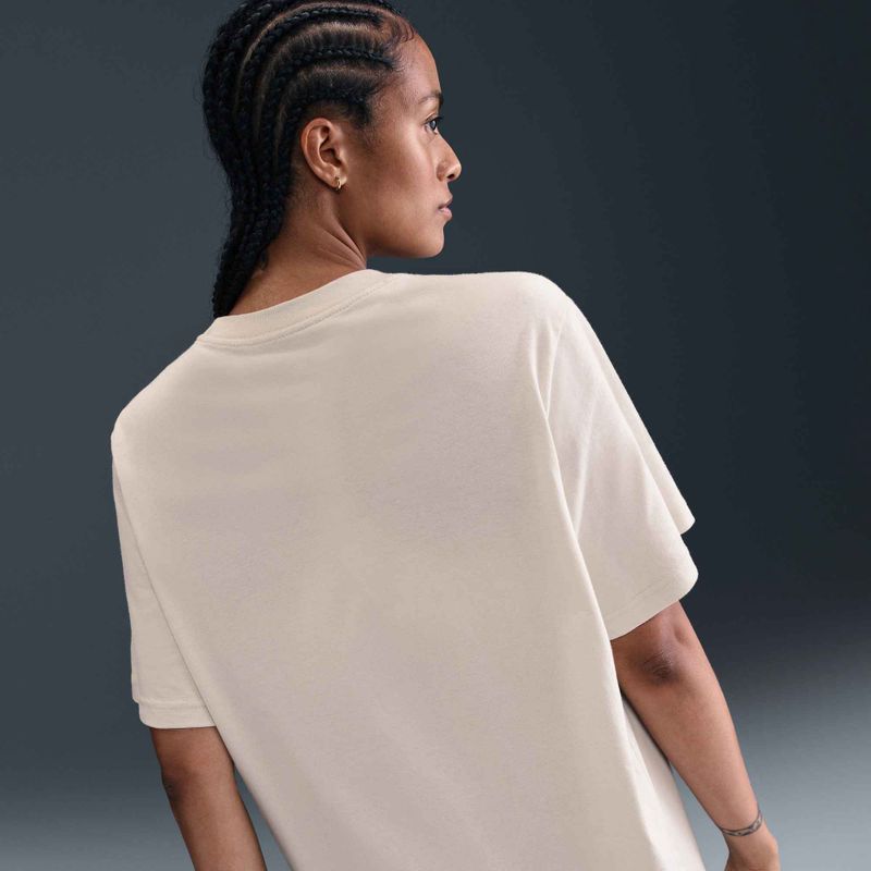 Dámské tričko Nike Sportswear Essential light bone 8