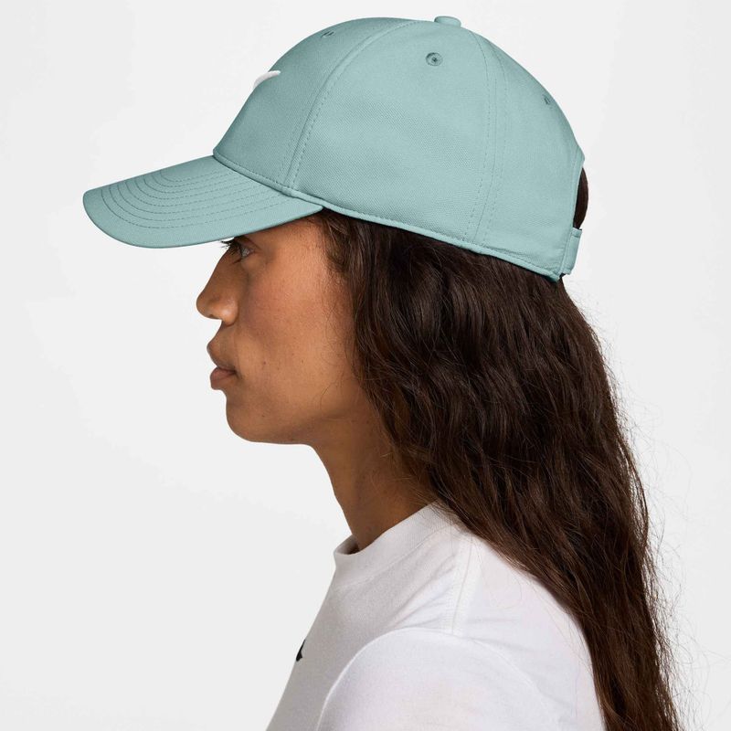 Kšiltovka Nike Dri-FIT Club cannon/white 3