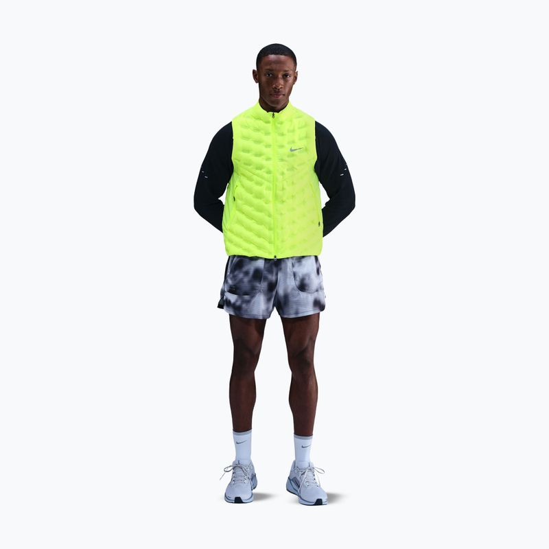 Pánská běžecká vesta Nike Therma-FIT ADV Repel AeroLoft volt 2