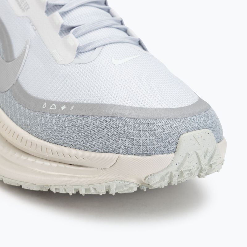 Pánské běžecké boty Nike Vomero 18 GORE-TEX pure platinum/metallic silver 7