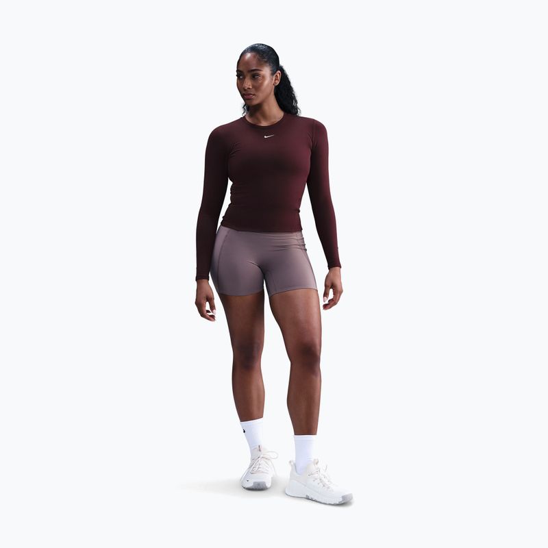 Dámské tričko s dlouhým rukávem Nike One Fitted Dri-Fit burgundy crush/white 2