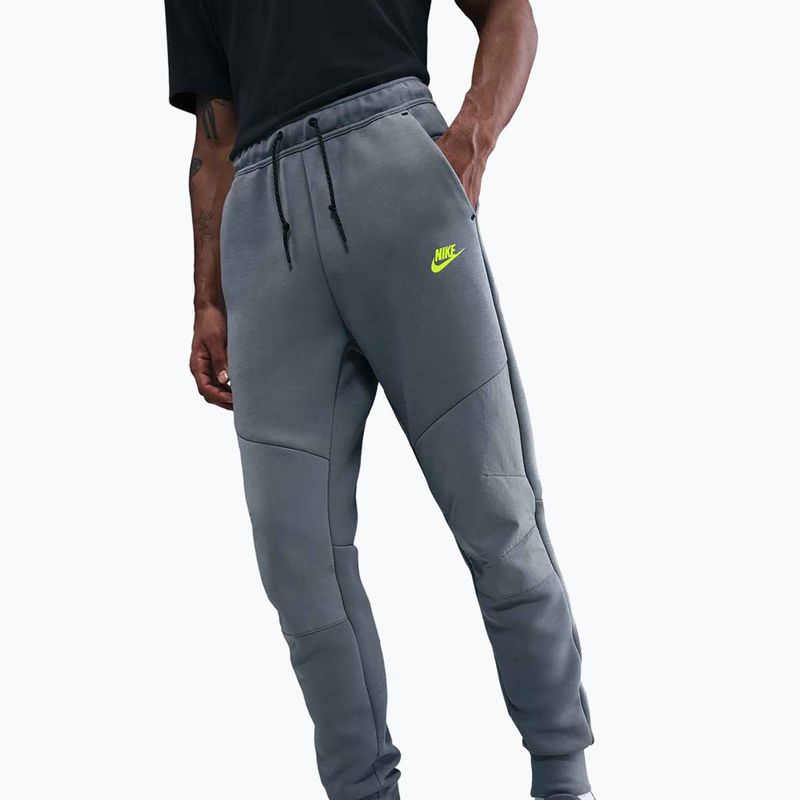 Pánské kalhoty Nike Tech Joggers cool grey/cool grey/volt 3
