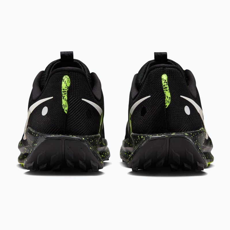 Pánské běžecké boty Nike Pegasus Trail 5 black/volt ice/phantom 4