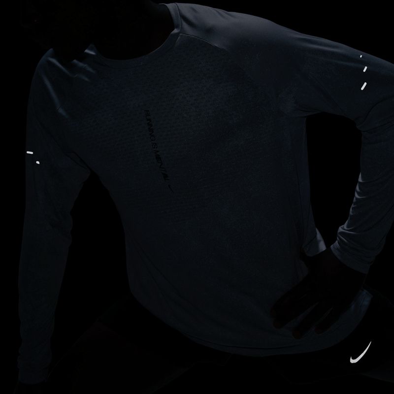 Pánské běžecké triko Longsleeve Nike Stride Dri-Fit ADV light smoke grey 7