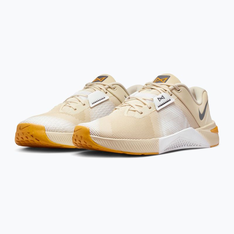 Pánské vzpěračské boty Nike Metcon 10 light khaki/gold leaf/iron grey 3