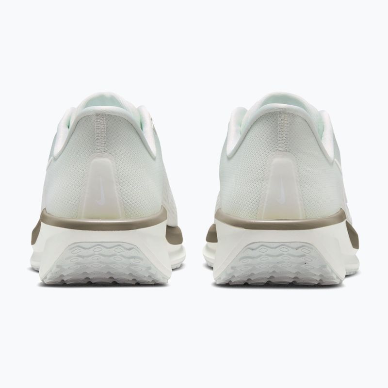 Pánské běžecké boty Nike Quest 6 spruce aura/spruce fog/summit white 4