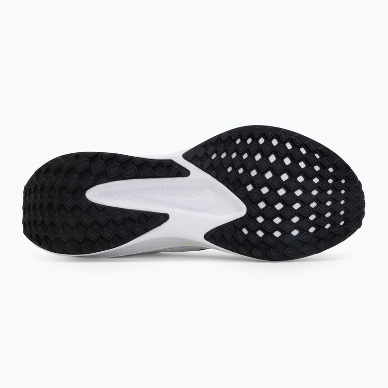 Pánské běžecké boty Nike Quest 6 white/green strike/glacier blue/black 4