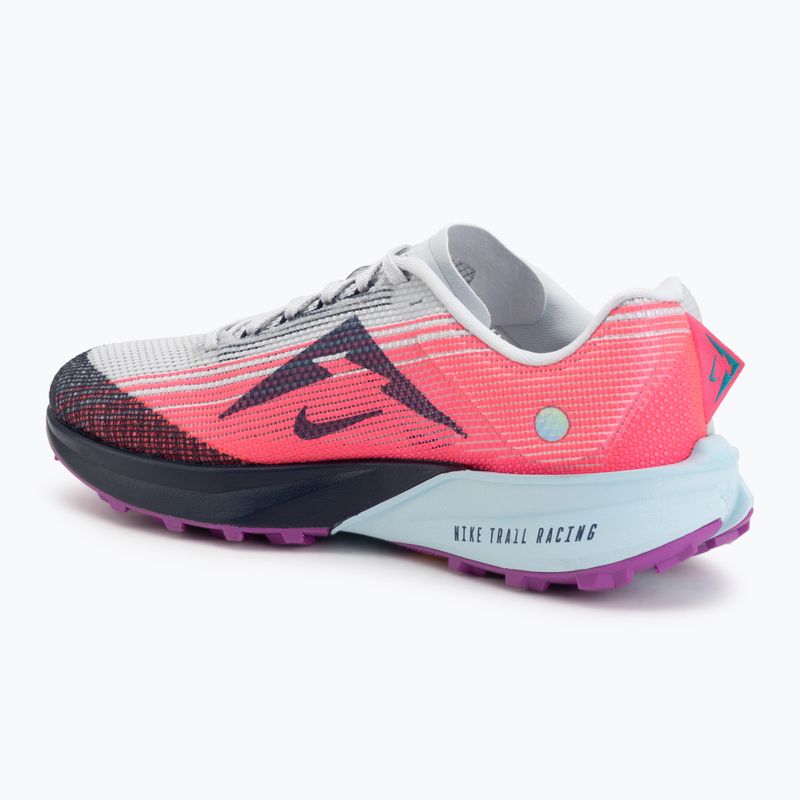 Pánské běžecké boty Nike Kiger 10 metallic platinum/sapphire/midnight navy 3