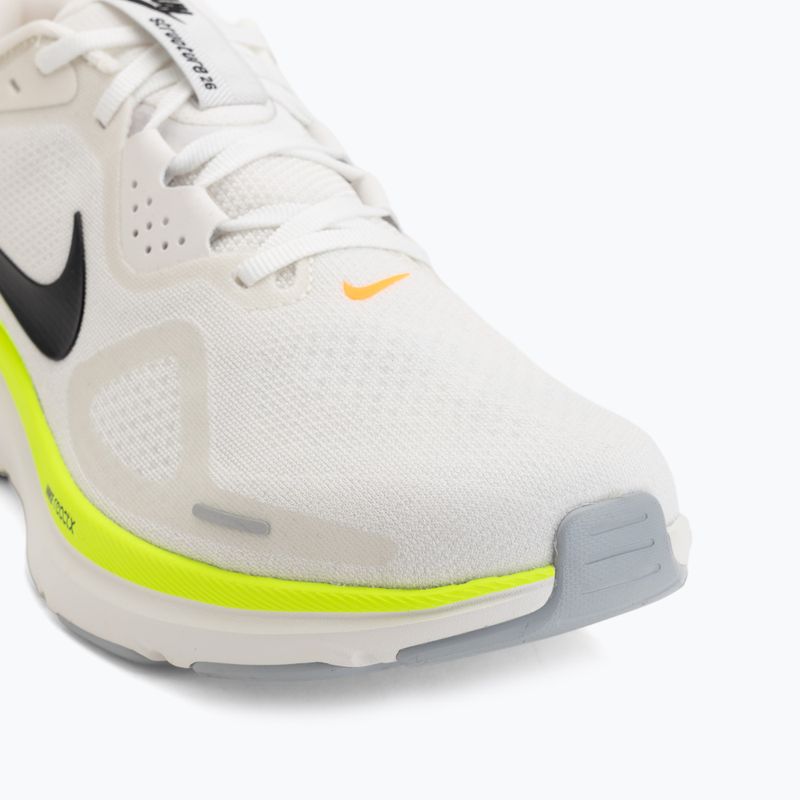 Pánské běžecké boty Nike Structure 26 summit white/volt/total orange/black 7