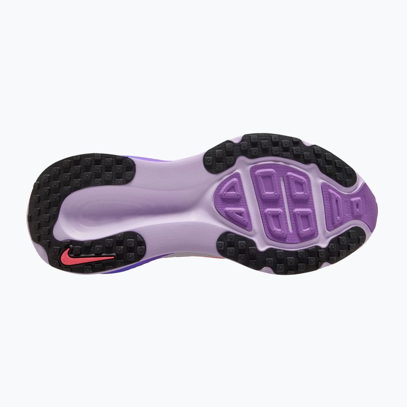 Dámské běžecké boty Nike Vomero 18 white/violet mist/sapphire/hot lava 3