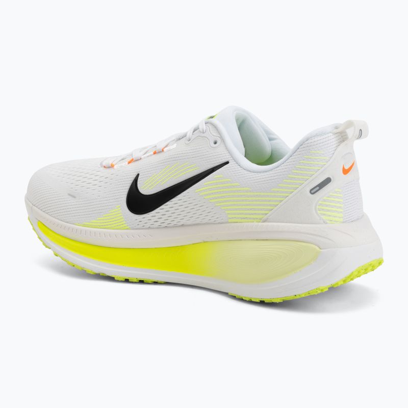 Pánské běžecké boty Nike Vomero 18 white/volt/barely volt/black 3