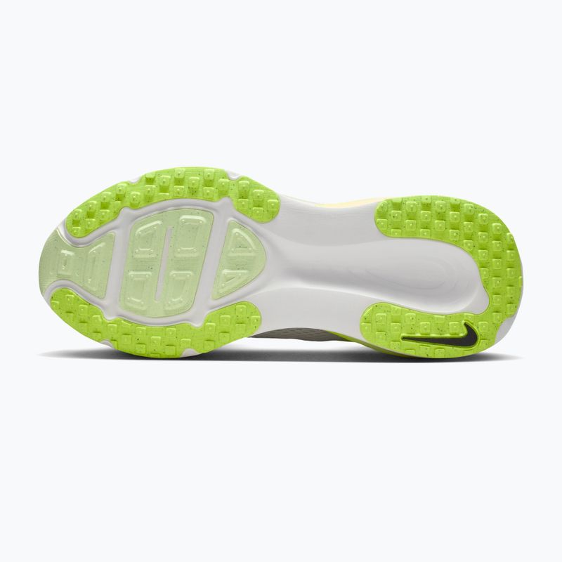 Pánské běžecké boty Nike Vomero 18 white/volt/barely volt/black 5