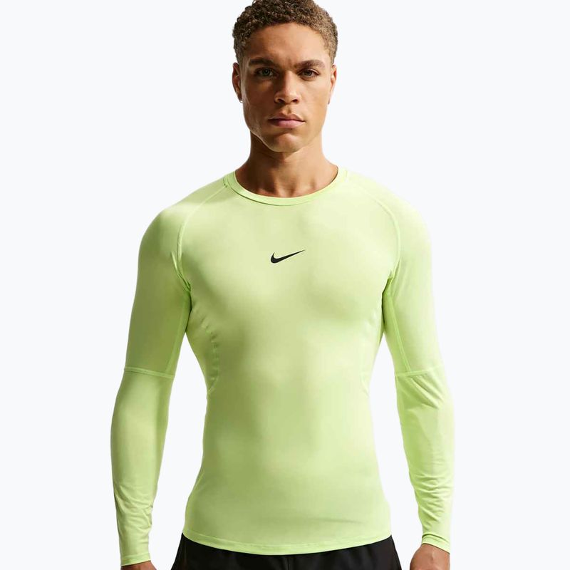 Pánské tréninkové tričko s dlouhým rukávem Nike Pro Dri-Fit Tight Fitness light liquid lime/black 4