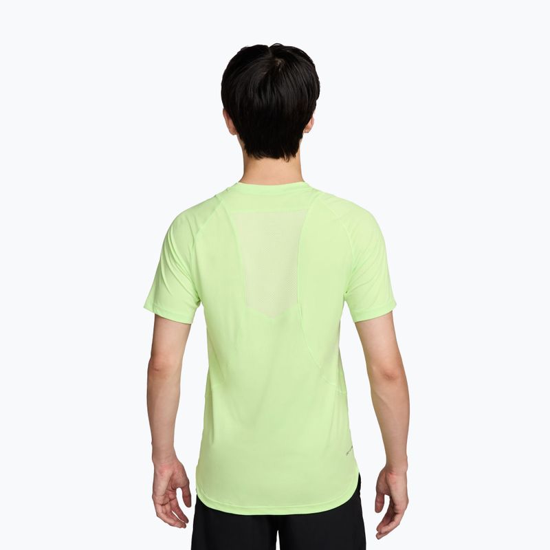 Pánské tréninkové tričko Nike Pro Training Dri-Fit light liquid lime/light liquid lime 2