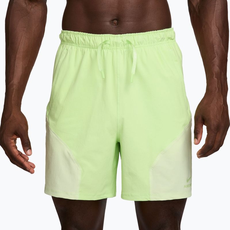 Pánské šortky Nike Pro Training Dri-Fit 6" light liquid lime/light liquid lime