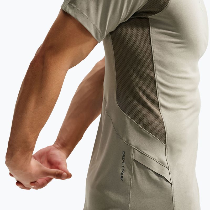 Pánské tréninkové tričko Nike Pro Training Dri-Fit light army/medium olive/light liquid lime 6