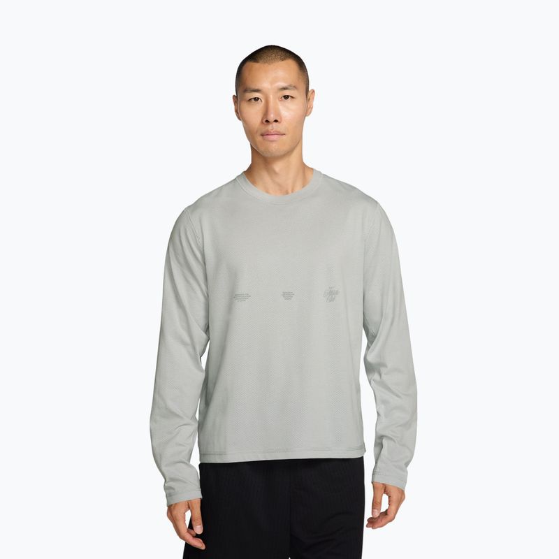 Pánské tričko longsleeve Nike Primary Athletic Club Dri-Fit grey fog/light smoke grey