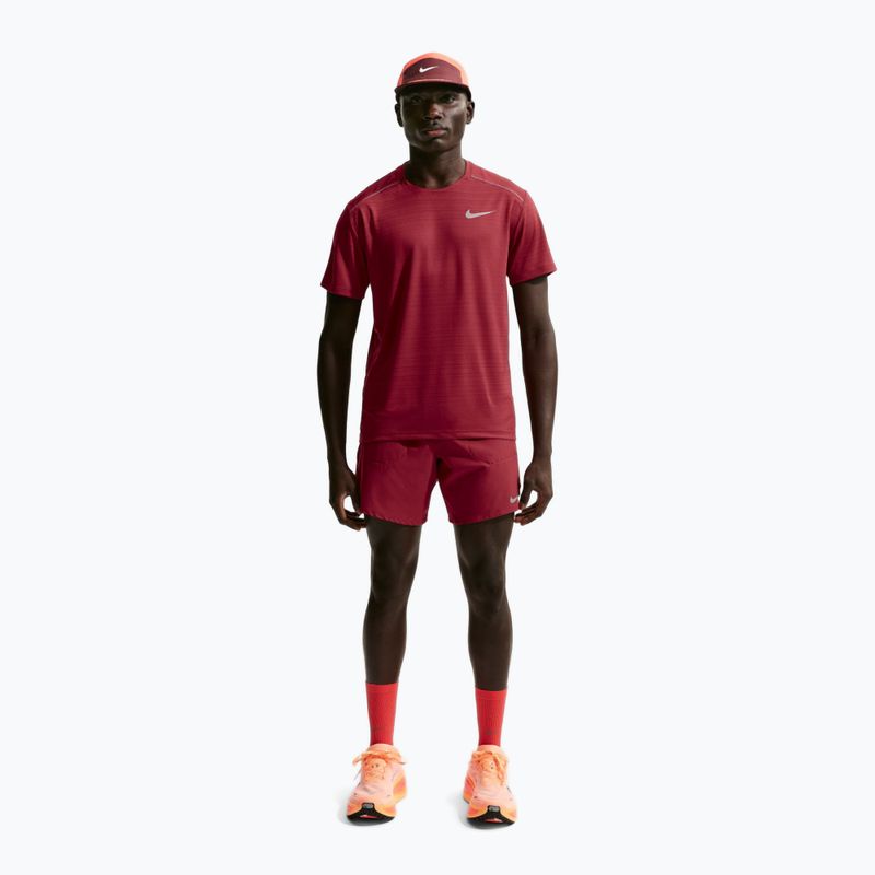 Pánské běžecké šortky Nike Stride Dri-Fit Brief-Lined 7" team crimson 2