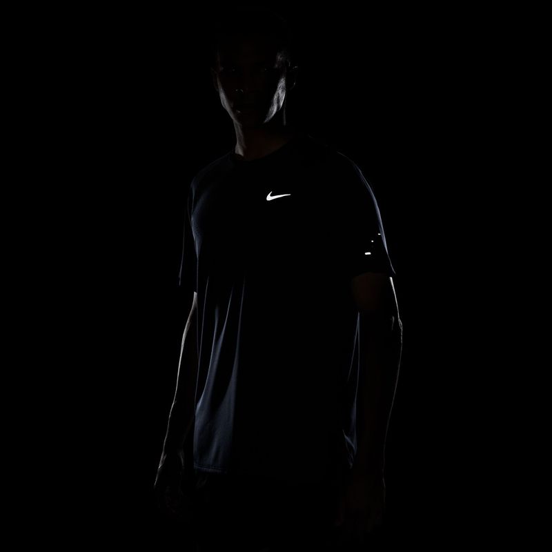 Pánské běžecké tričko Nike Stride ADV midnight navy 6