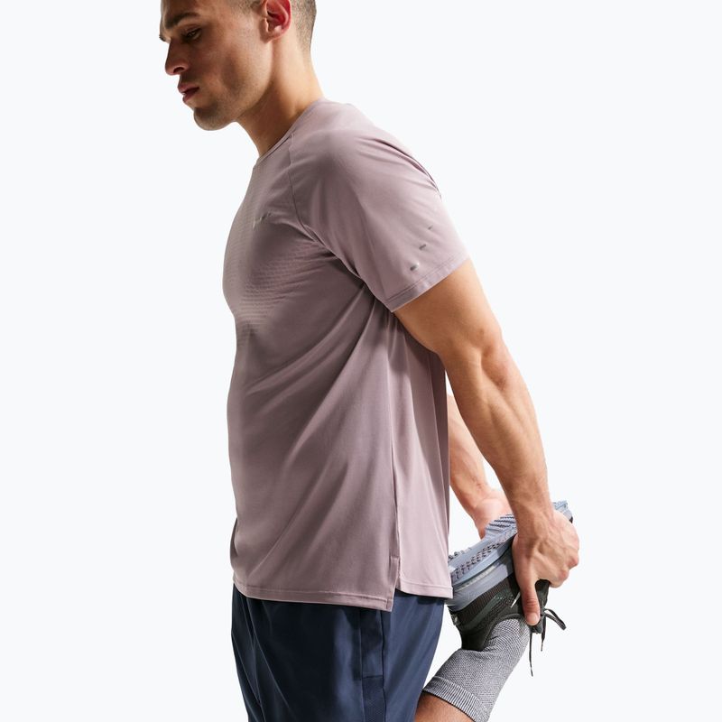 Pánské šortky Nike Dri-Fit Challenger 7" Brief-Lined midnight navy 5