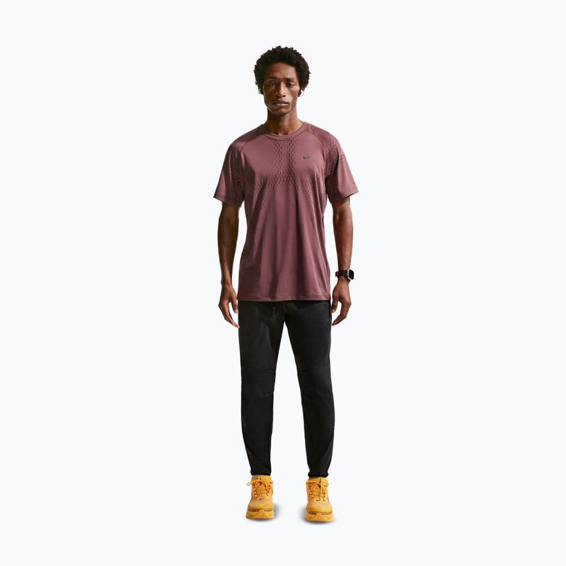 Pánské běžecké kalhoty Nike Stride Repel Woven black/black/black/black 2