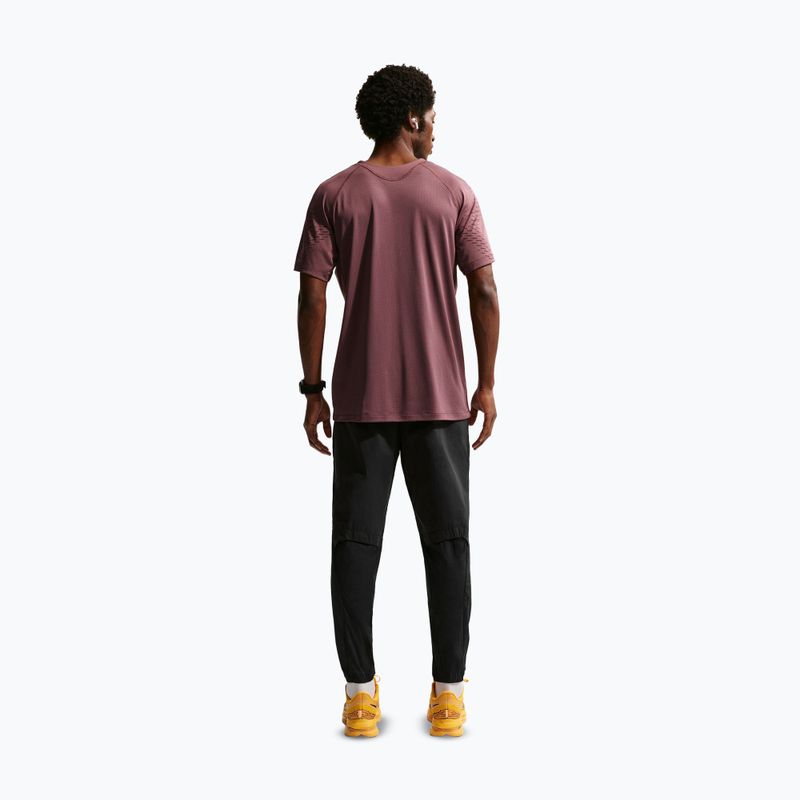 Pánské běžecké kalhoty Nike Stride Repel Woven black/black/black/black 3